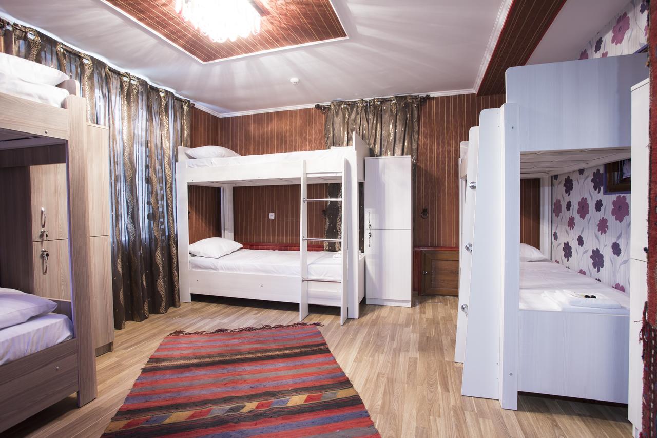 Inci Design Hotel & Hostel Şǝki Buitenkant foto